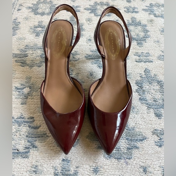 Elie Tahari Vintage Kitten Heel - Picture 1 of 4